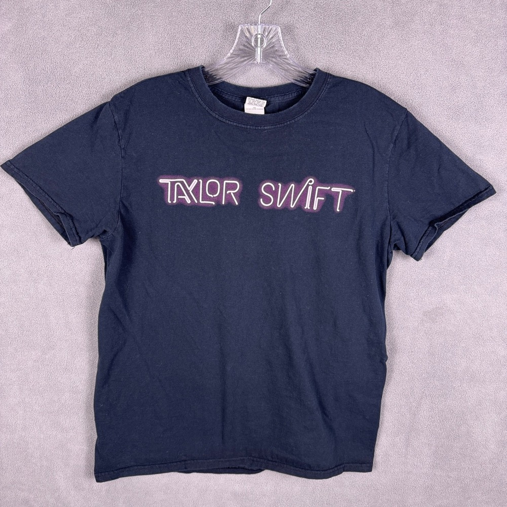 Taylor Swift Womens M T-Shirt Black 1989 Tour Dates Graphic Neon 2015 Graphic